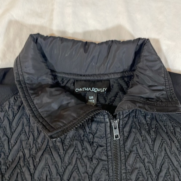 Cynthia Rowley Women’s Quilted Black Jacket Size Small - Picture 2 of 7